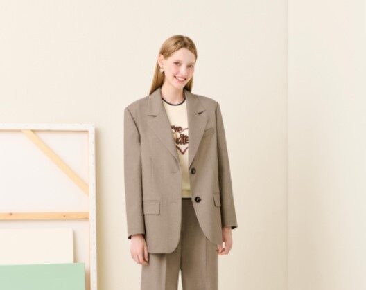 ‘드뮤어’ 감성 듬뿍 담은 클리지의 베스트 아이템