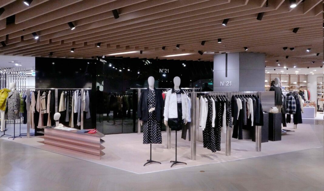 N21, 신세계 강남점 매장 오픈하며 오프라인 유통망 확대