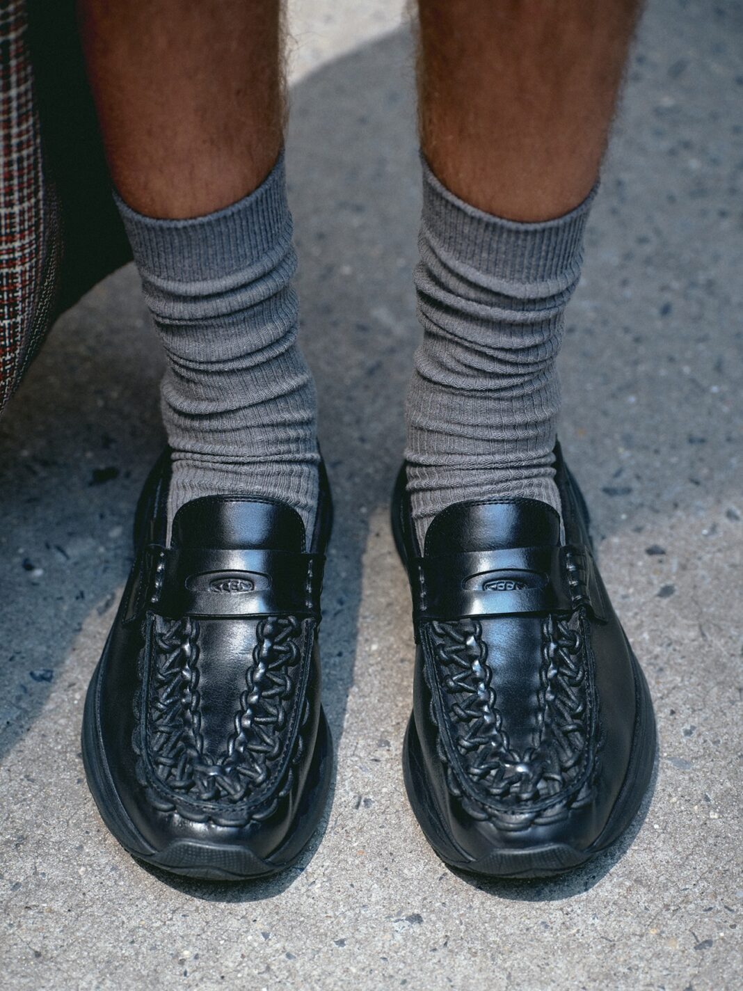 킨, ‘유니크 로퍼’ 한정판 총 60켤레 단독 판매