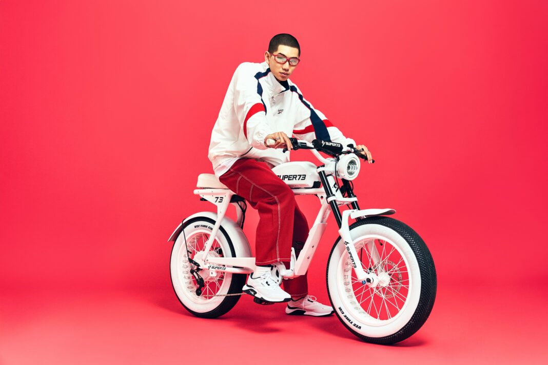 리복, ‘컬러 블로킹’ 아우터 공개…아우터 제품군 강화