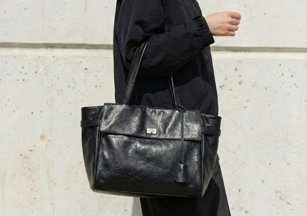 헤지스액세서리, 로고 없앤 ‘오라백’으로 20·30대 공략한다