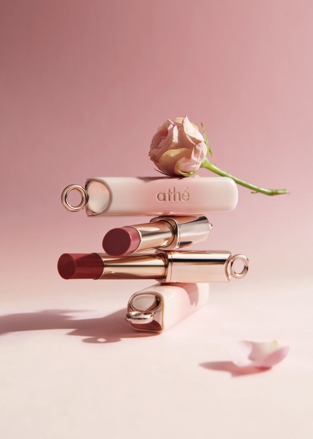 아떼, 어센틱 립 글로이 밤 ‘물장미 컬렉션’ 선봬